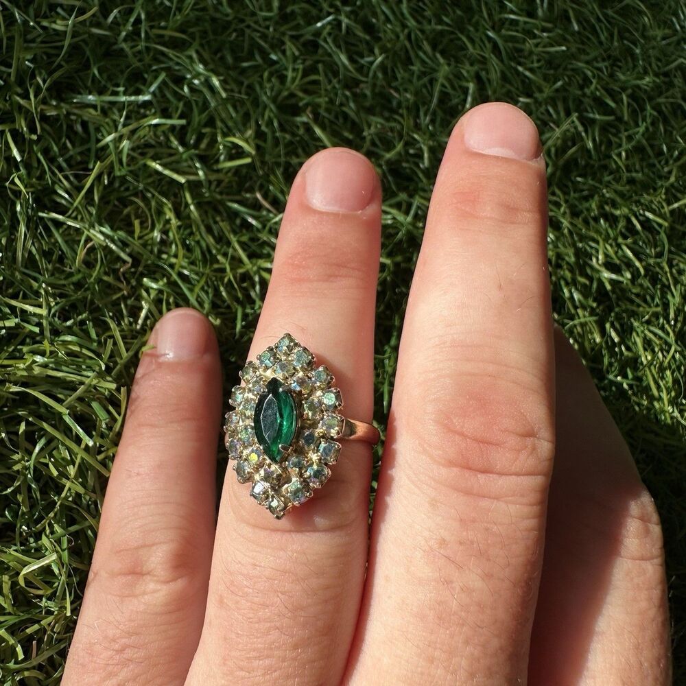 Vintage Emerald Cocktail Cluster Ring Costume Adjustable Glam‎